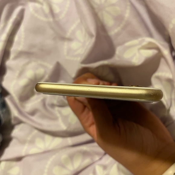 Apple iPhone 6 Plus - 64GB - Rose Gold (Unlocked) - Picture 3 of 9